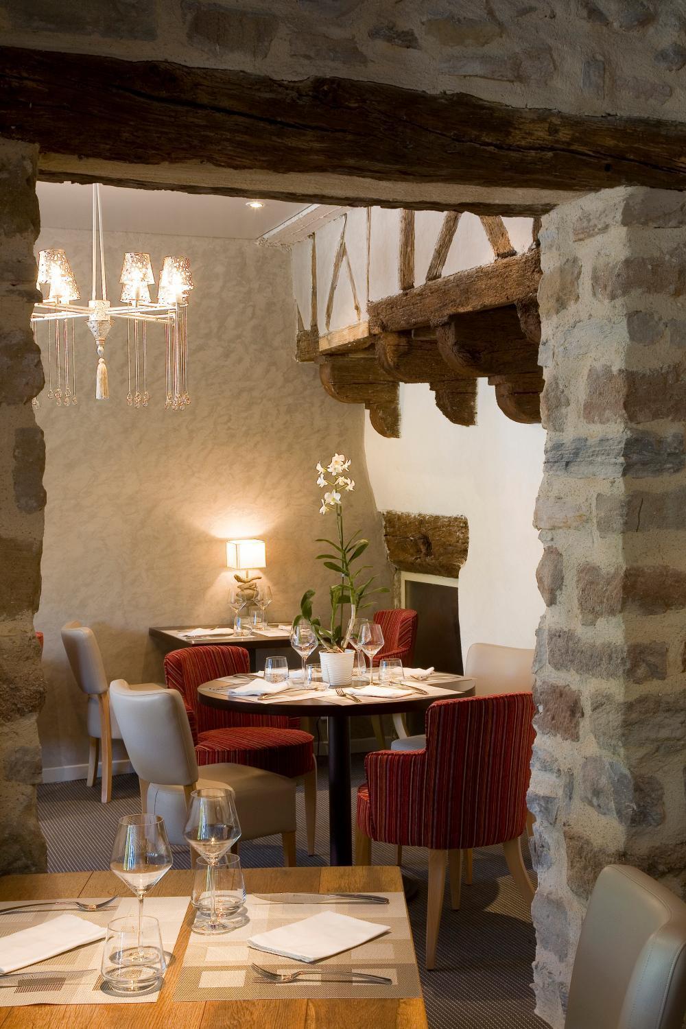 Logis Hotel Les Flots Bleus Больё-сюр-Дордонь Экстерьер фото